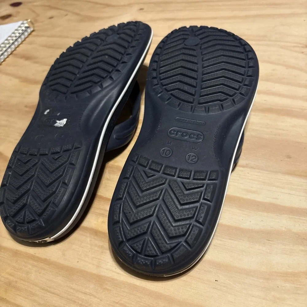 Crocs Flip Flops Navy Blue/White Men's 10 Womens 12 New Without Tags